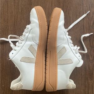 Veja V-12 Sneakers